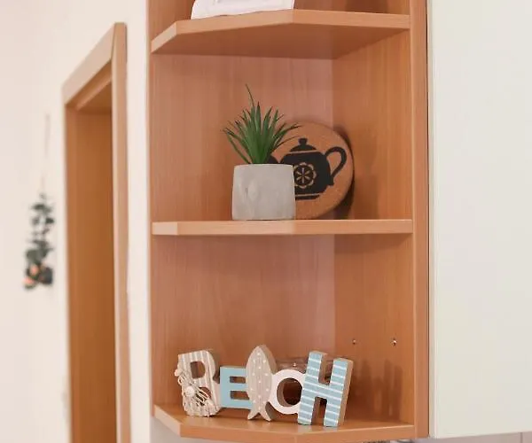 Laura-spacious On The Main Apartament