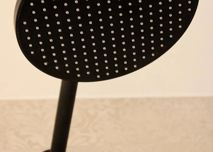 Laura-spacious On The Main Apartament