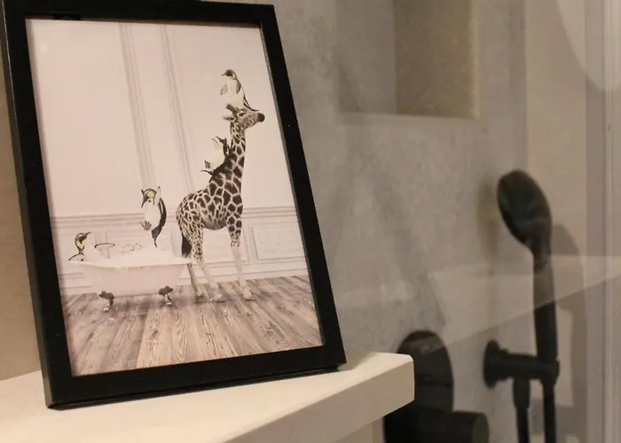 Laura-spacious On The Main Apartament