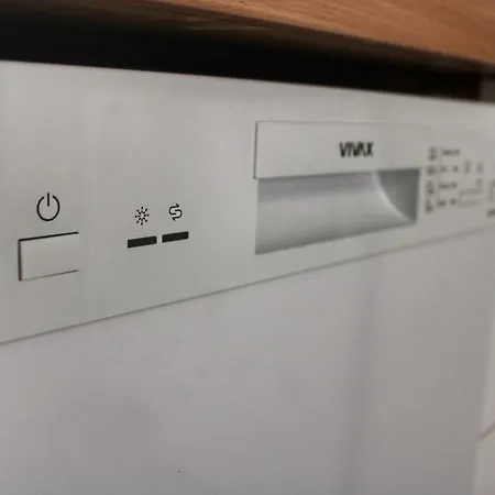 Laura-spacious On The Main Apartment Makarska