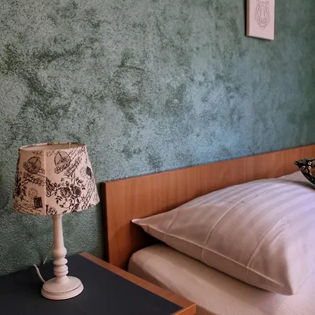 Studio Apartment Laura-Spacious Studio On The Main Beach Daire