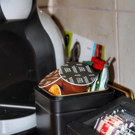 Laura-spacious On The Main * Makarska