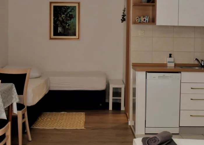 Appartement Laura-spacious On The Main Makarska